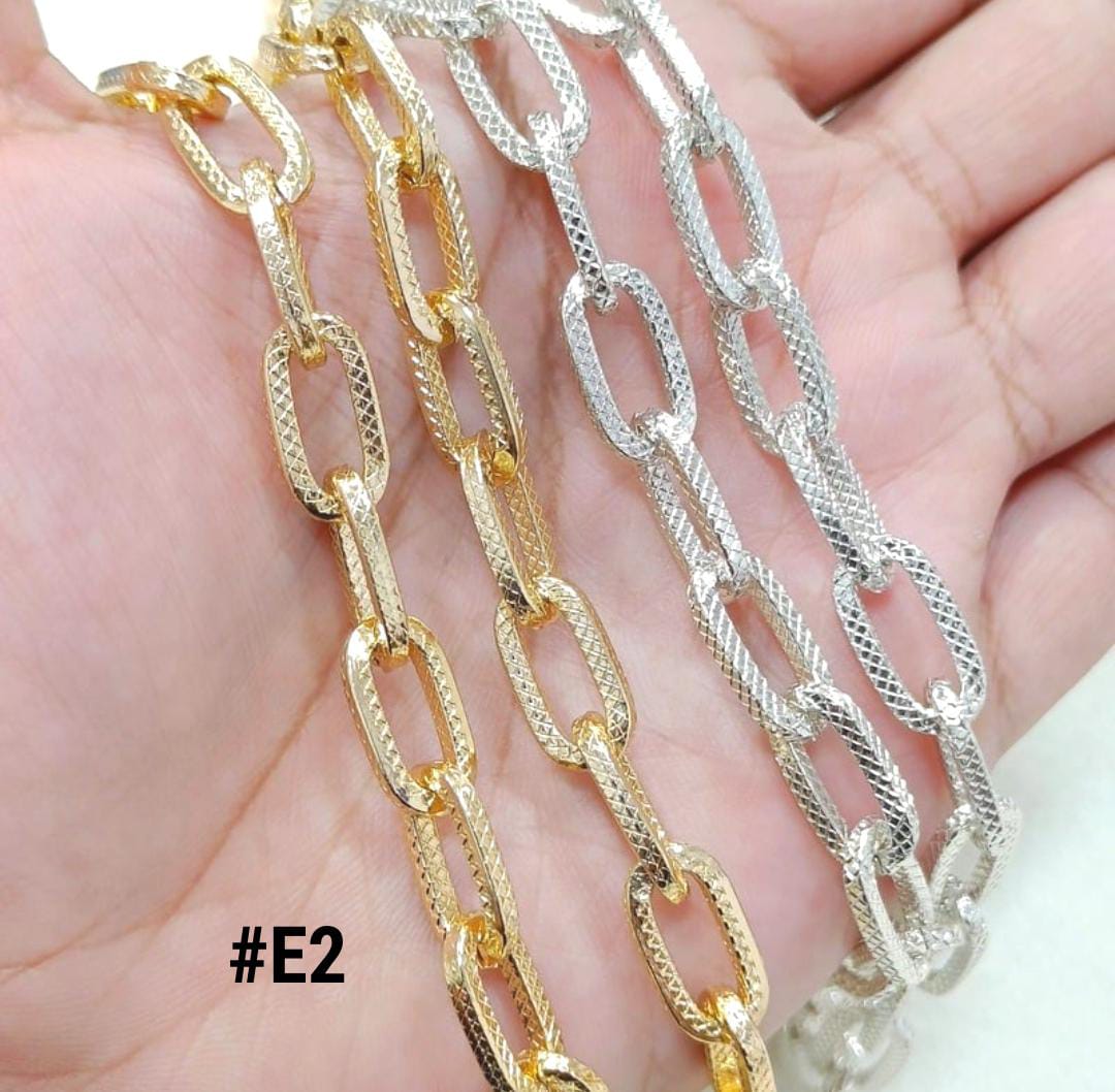 Textured Oval Flat-Link Chain