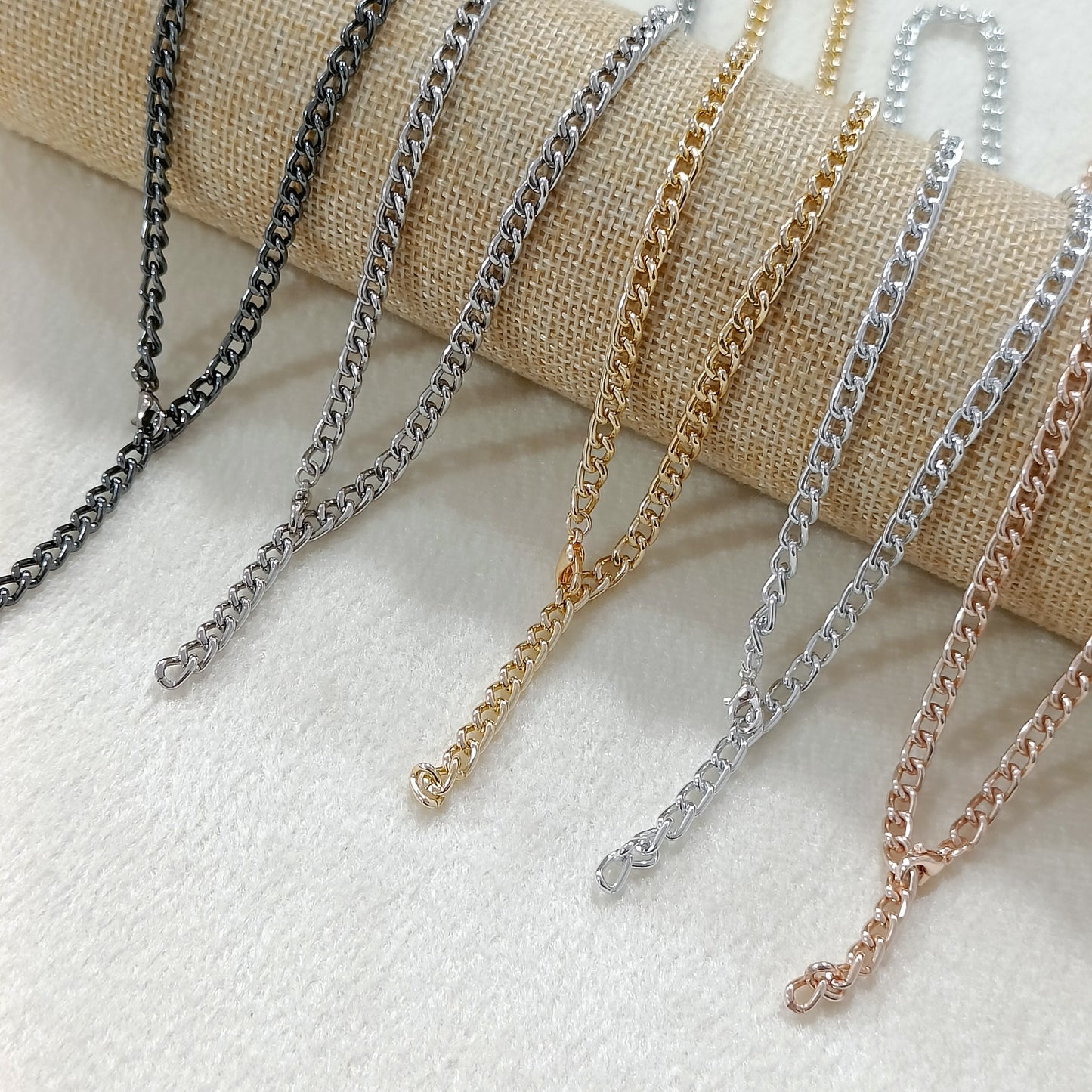 Smoothick Curb Chain Necklace