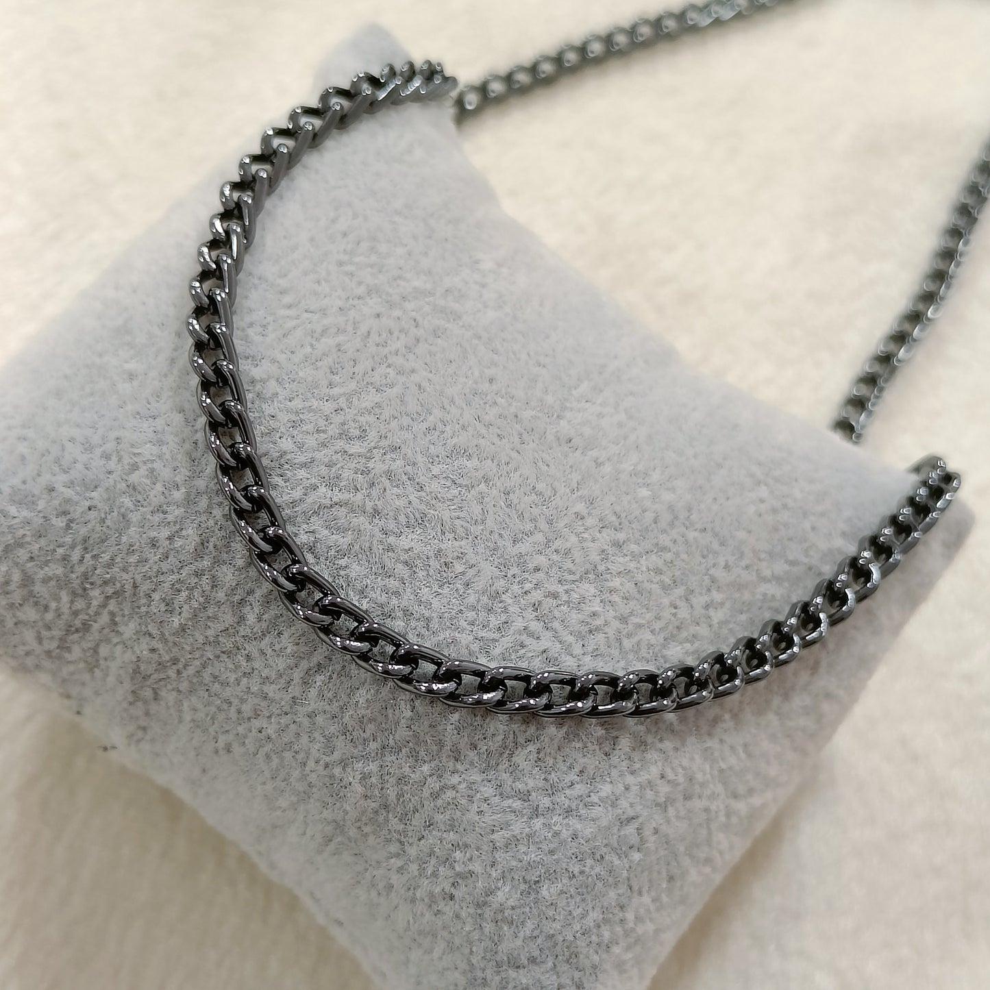 Smoothick Curb Chain Necklace