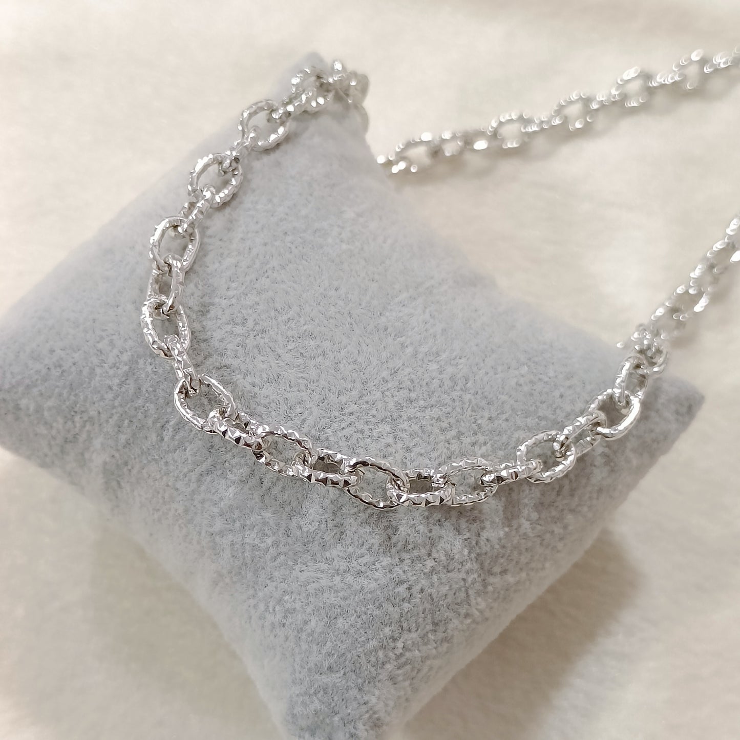 Textured Oval-Link Chain Necklace