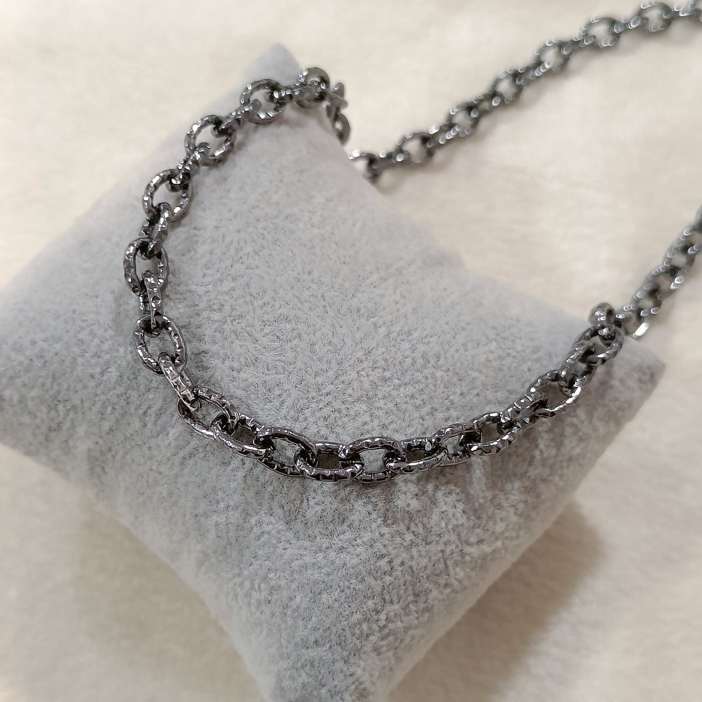 Textured Oval-Link Chain Necklace