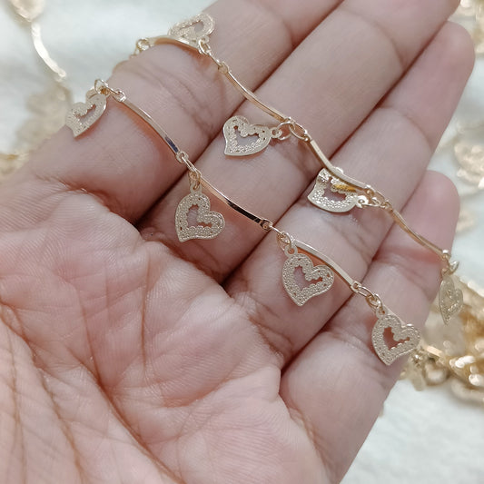 Textured Heart Dangling Charm Chain