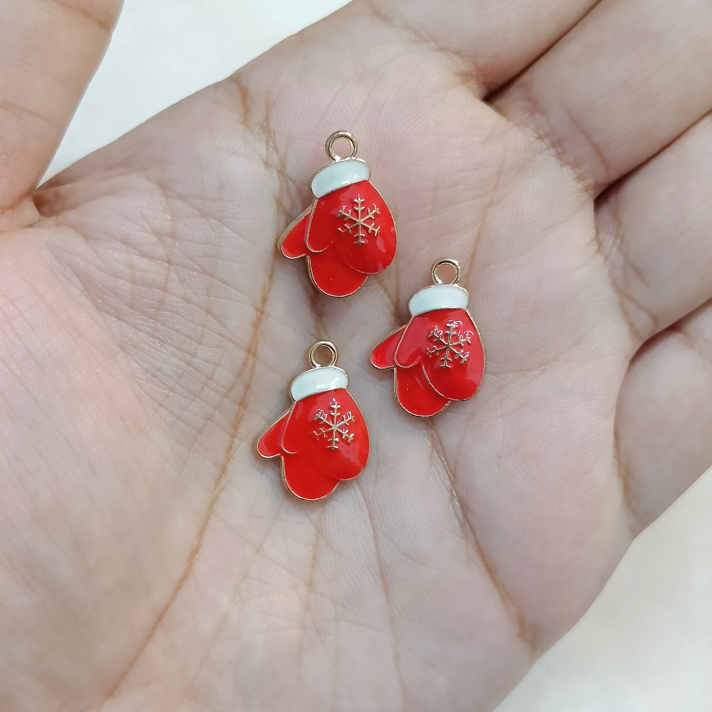 Double Snowflake Gloves Metal Charms