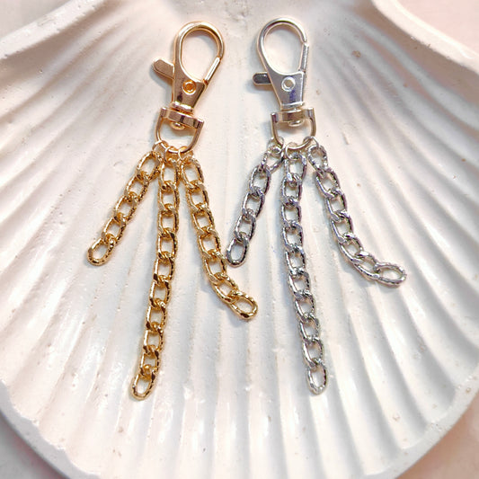 Layered Textured Curb Chain Dog-Lock Bag Charms