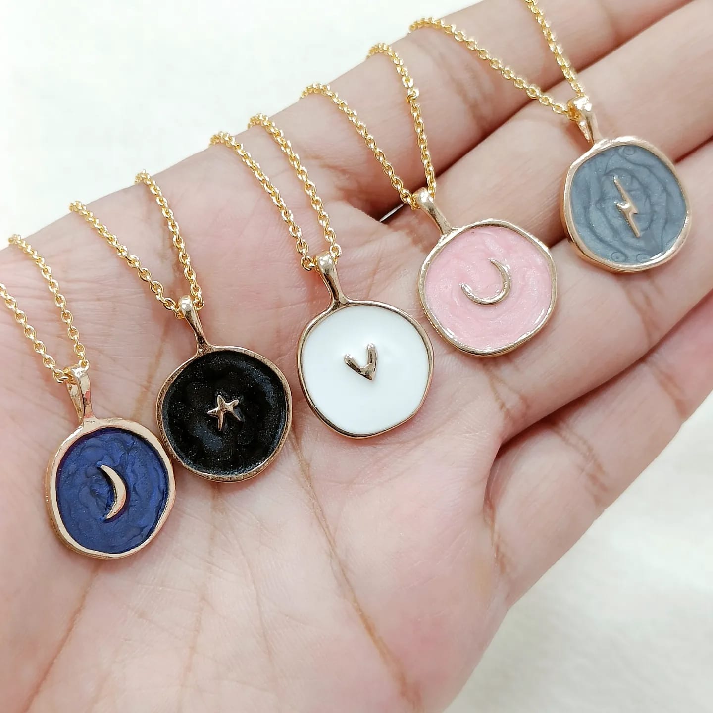 Round Enamel Galaxy Golden Necklace for Women