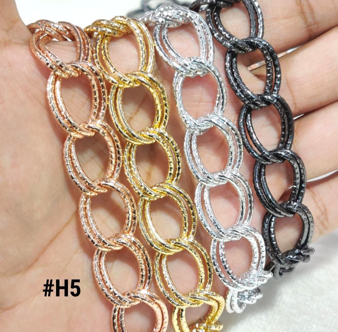 Chunky Textured Double-Link Chain