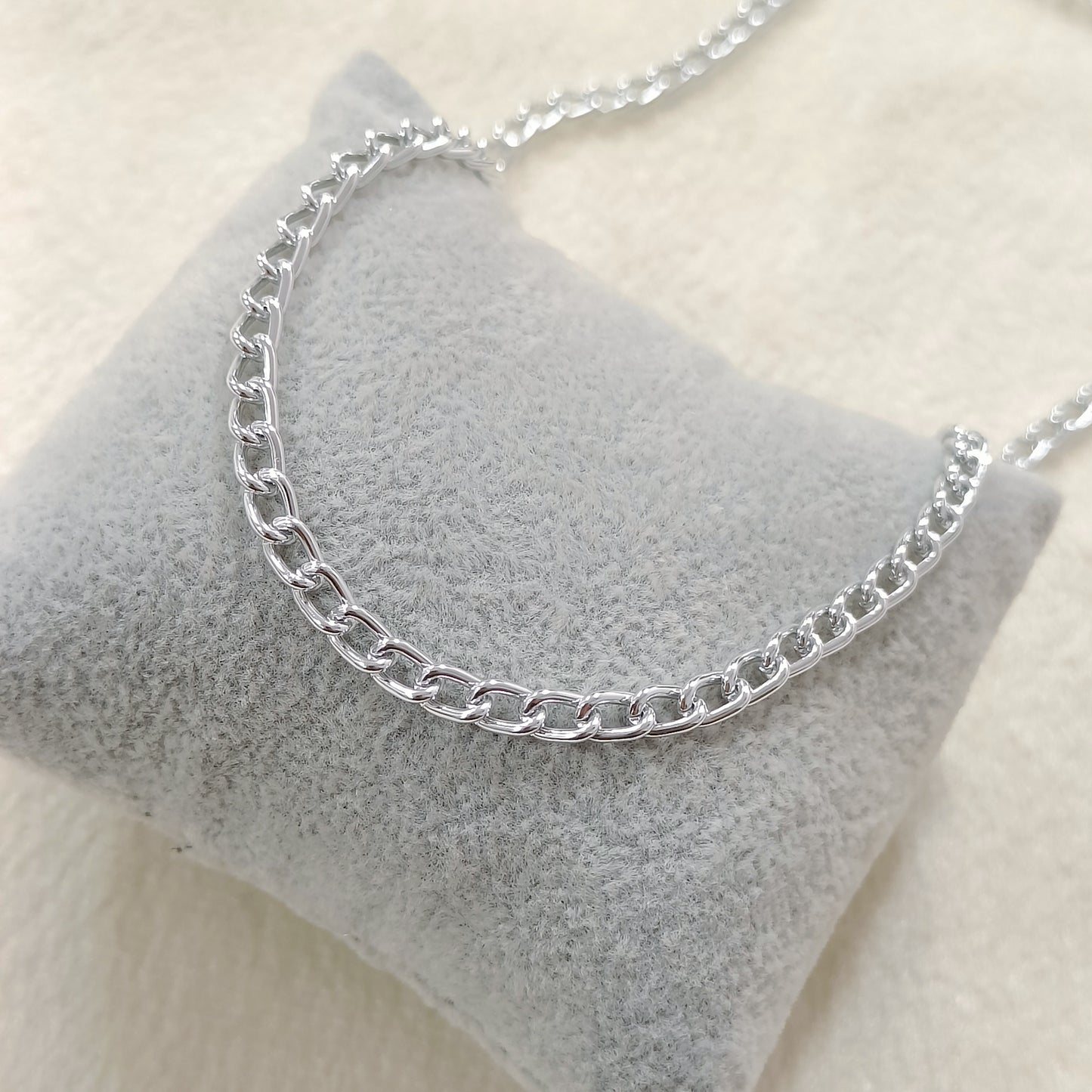 Smoothick Curb Chain Necklace
