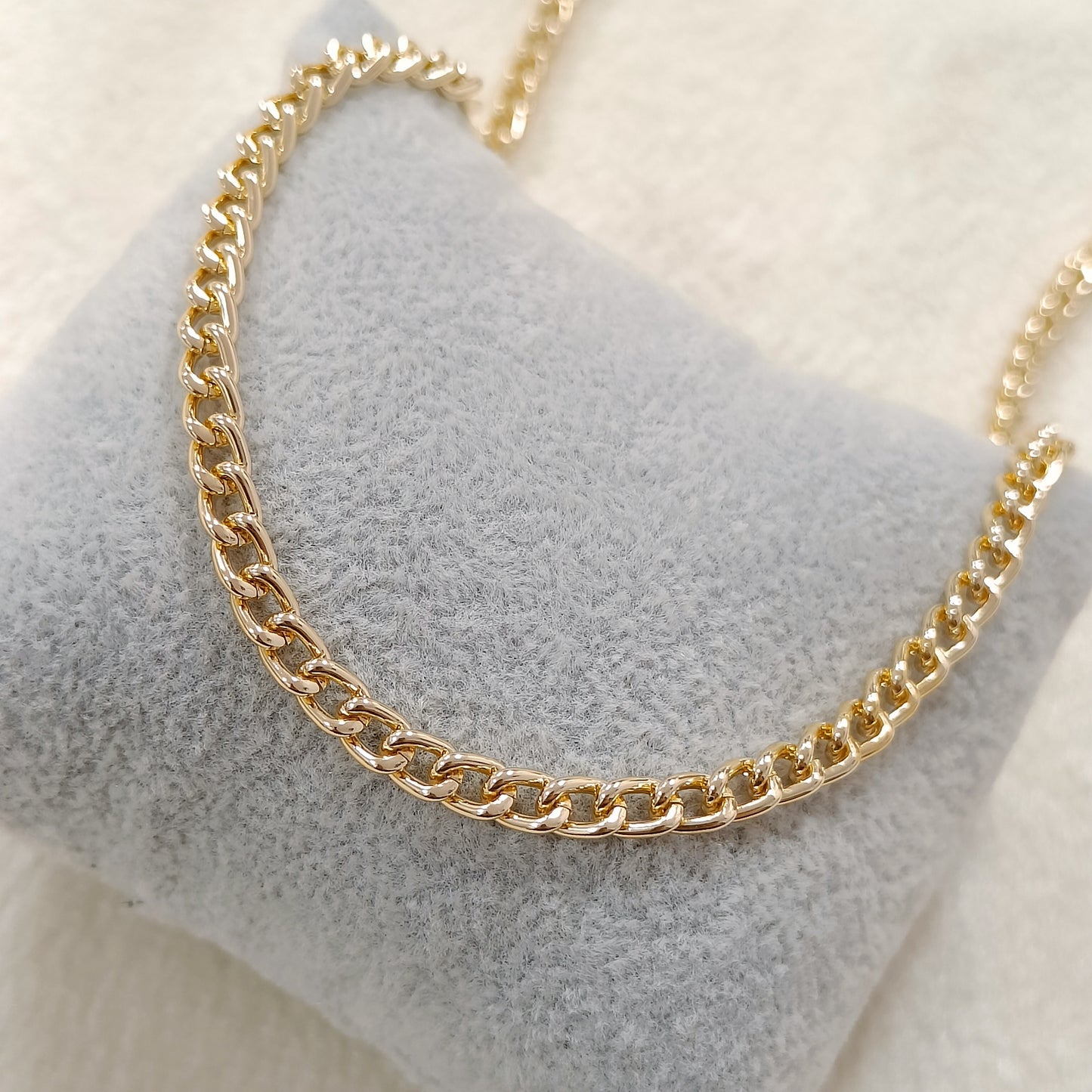 Smoothick Curb Chain Necklace