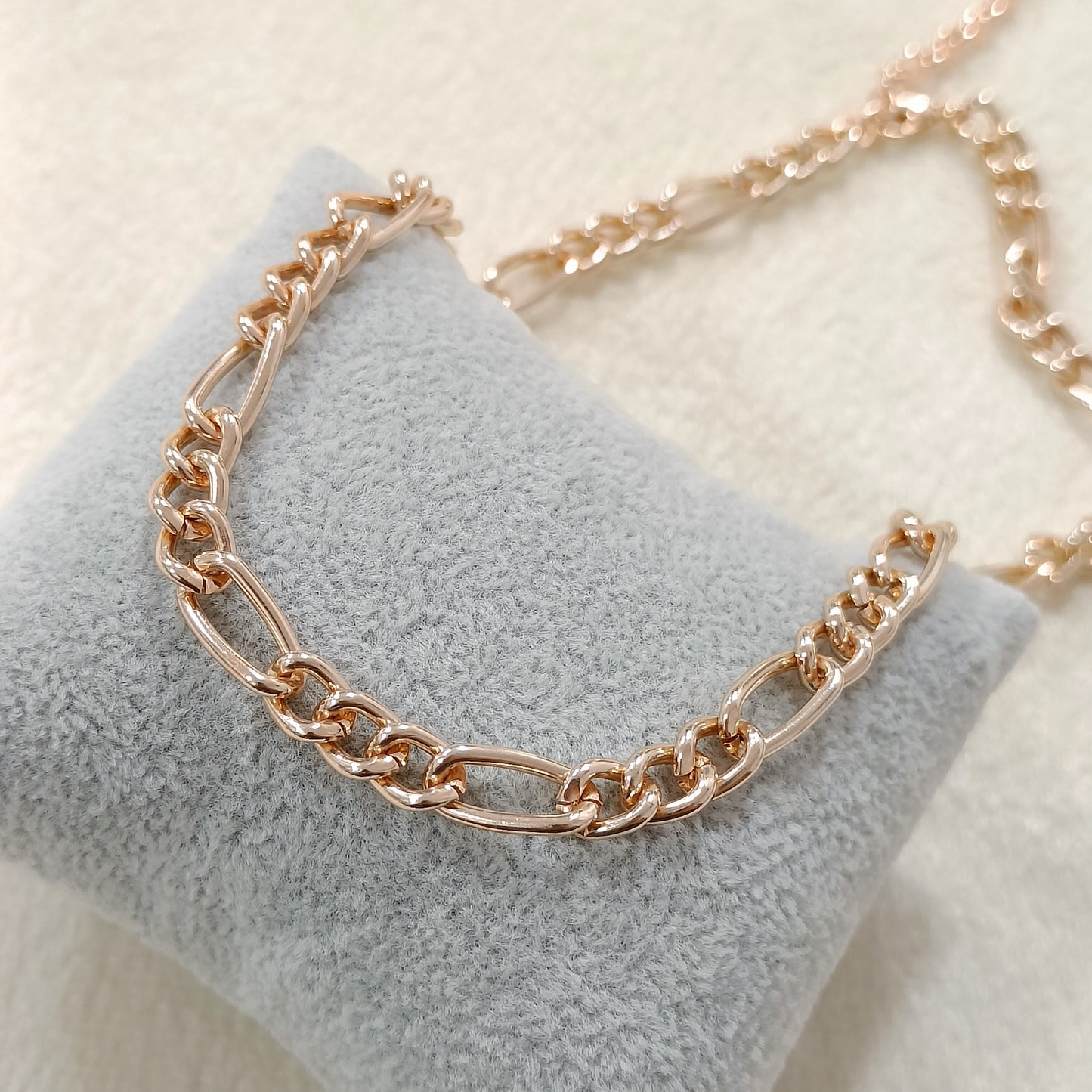 Figaro Sigma Necklace