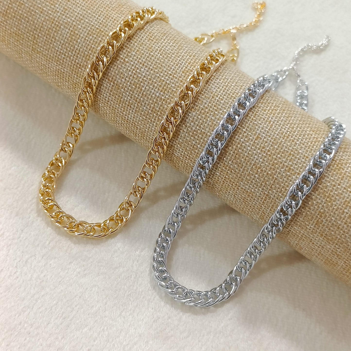 Narrow Double-Link Chain Necklace