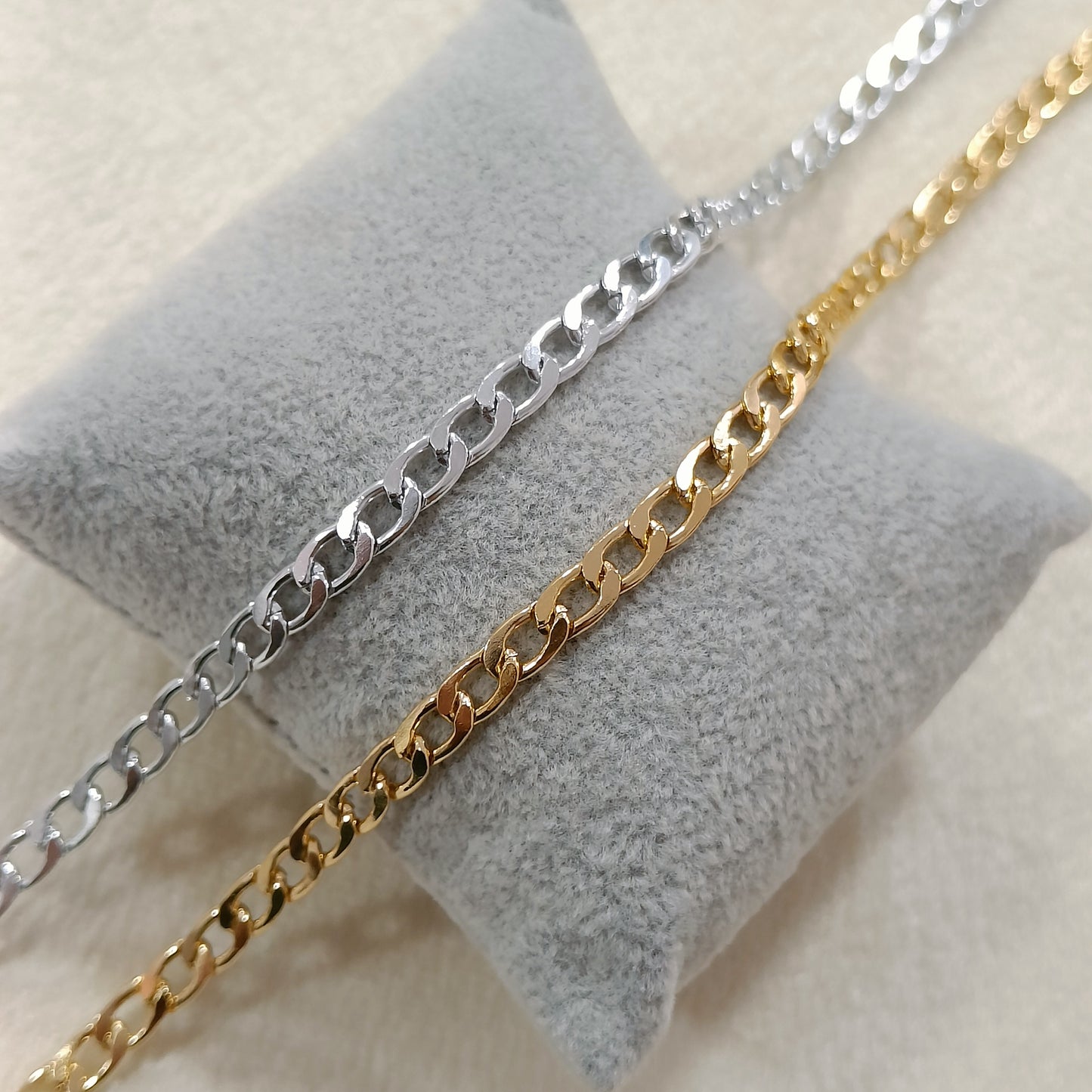 Narrow Flat-Link Curb Chain Necklace
