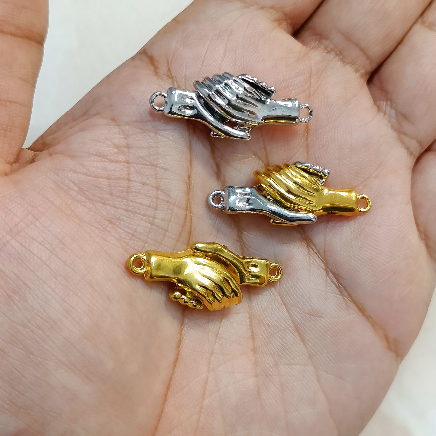 Handshake Hand-In-Hand Couple/BFF Magnetic Metal Charms
