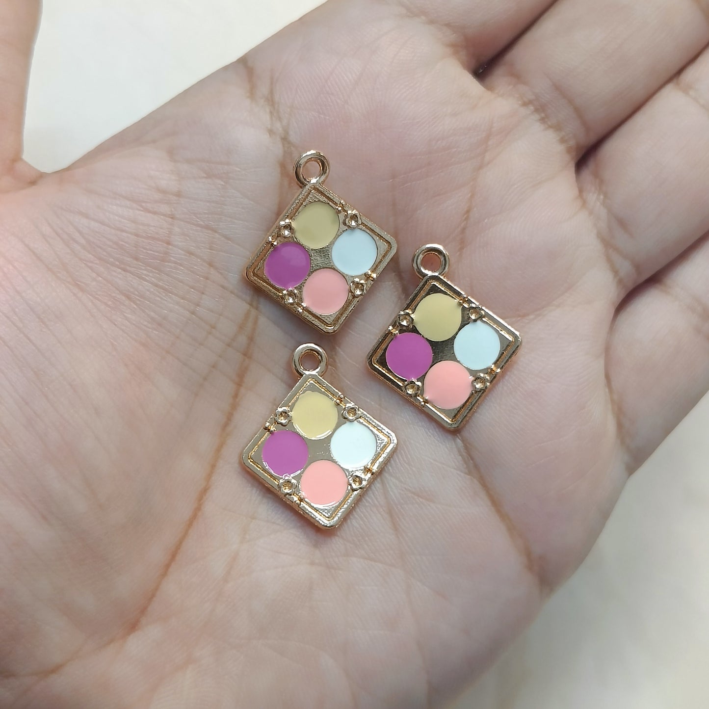 EyeShadow Makeup Palette Metal Charms