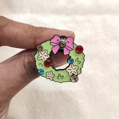 Wreath with Bow Christmas Theme Enamel Pin