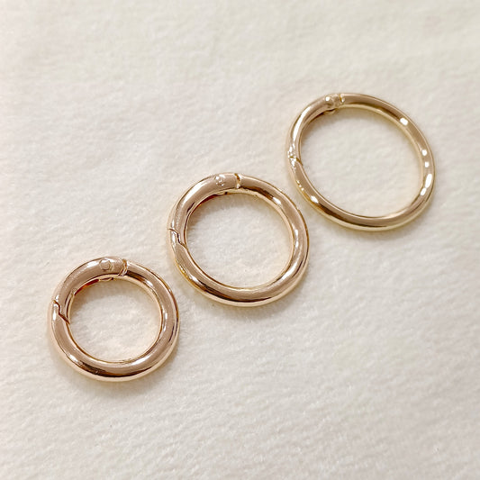 Chunky Round Spring Hooks