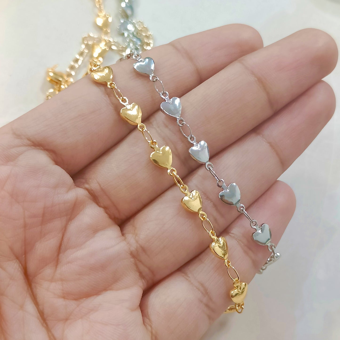 Dainty Hearts Metal Chain (5mm)