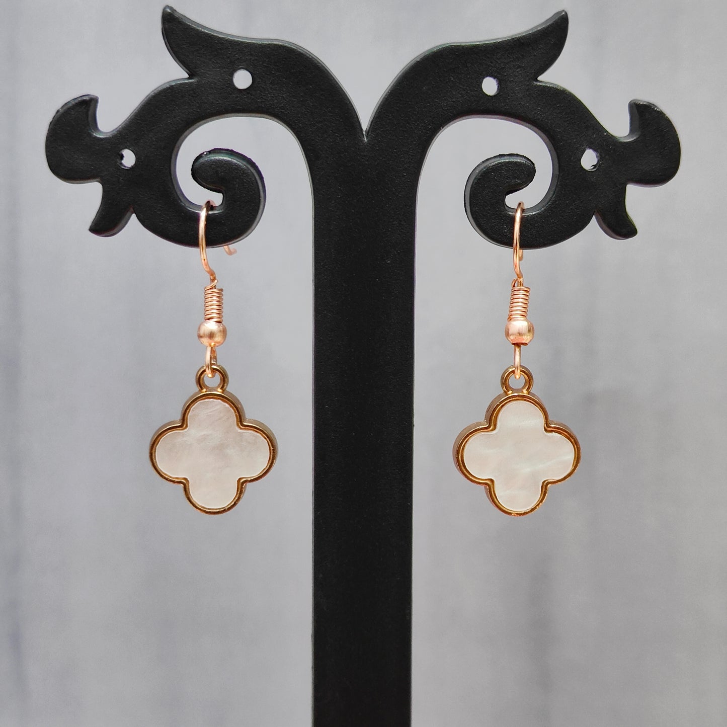 Pearl-Finish Clover Shell Rose Golden Christmas Earrings