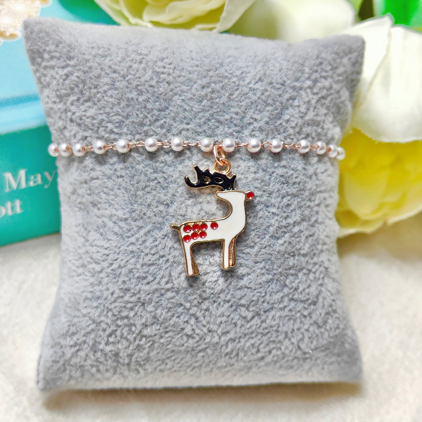 Spotted Reindeer Rose Golden Christmas Pearl Chain Bracelet