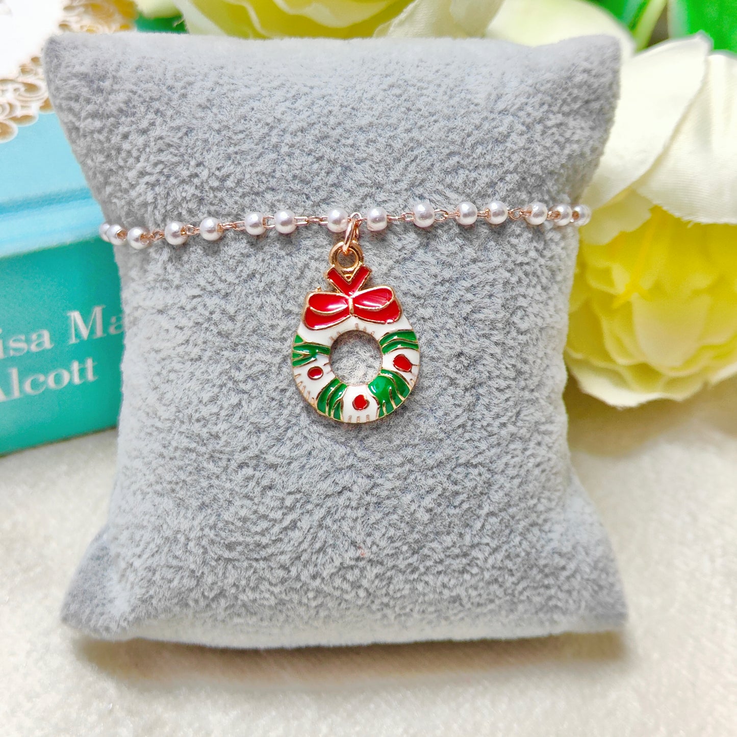 Wreath Rose Golden Christmas Pearl Chain Bracelet