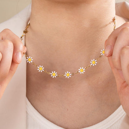 Premium 18K Gold-Plated Anti-Tarnish Daisy Chain (7mm)