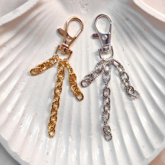 Layered Textured Oval Link Chain Dog-Lock Bag Charms