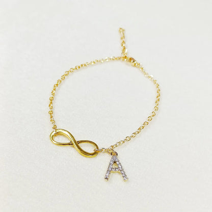Personalized Golden Infinity Link Chain Bracelet for Women
