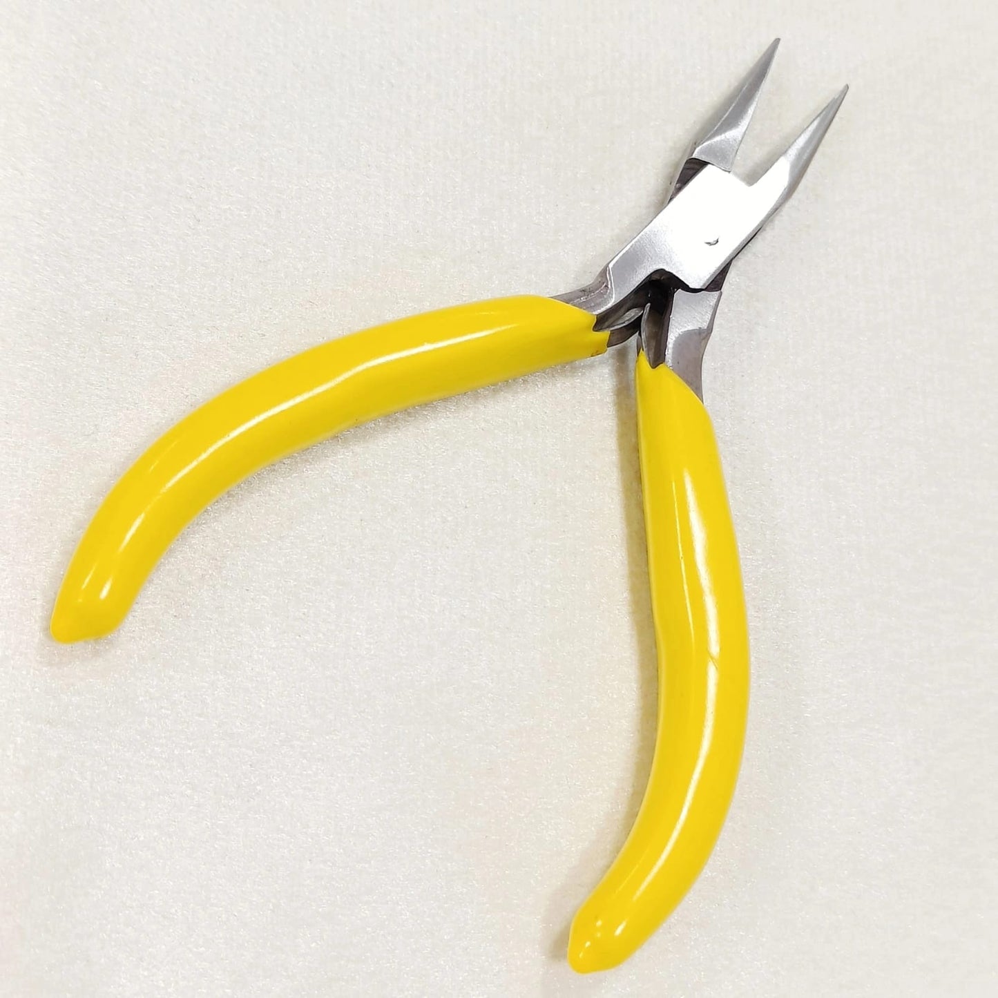 Imported Quality Flat-Nose Plier