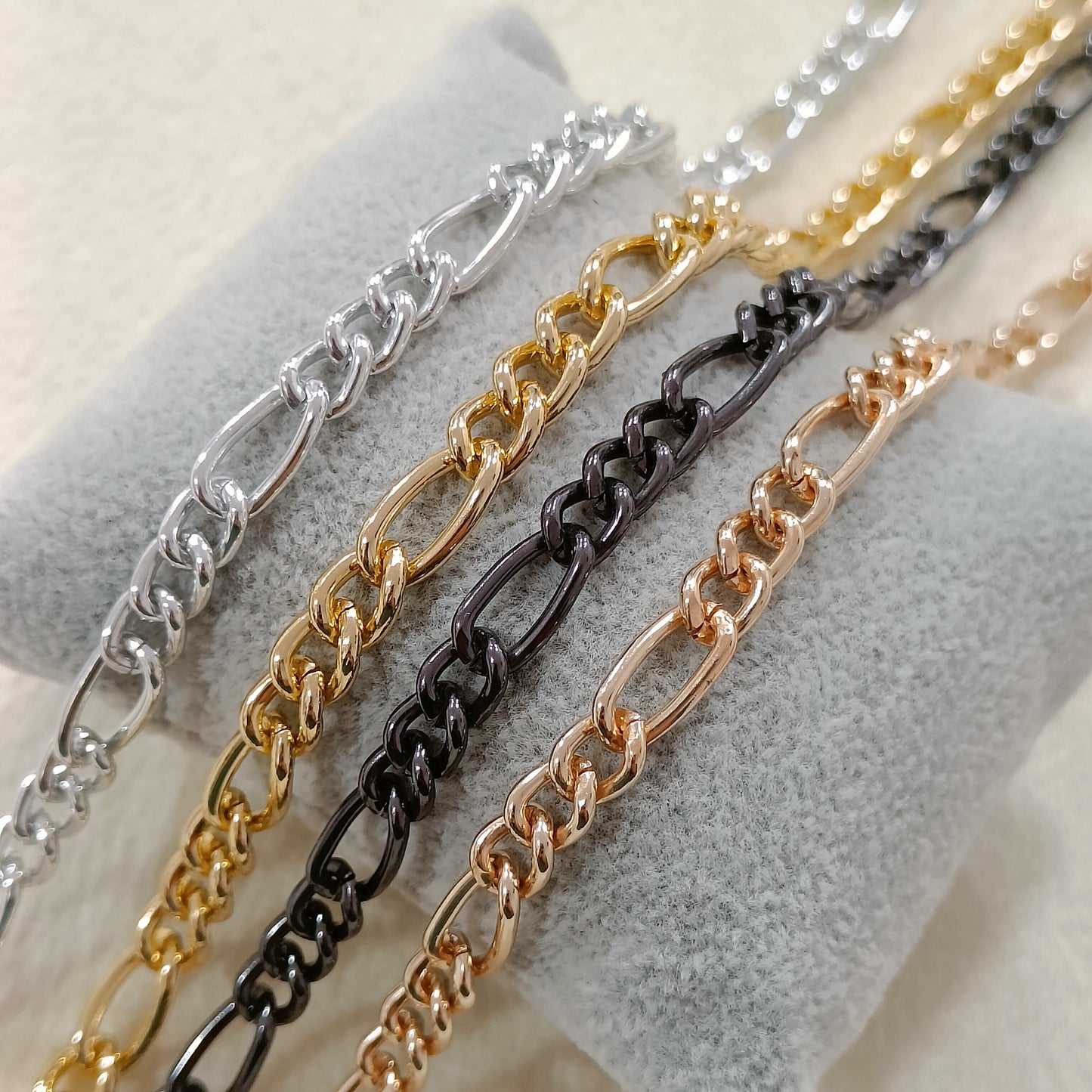 Figaro Sigma Necklace