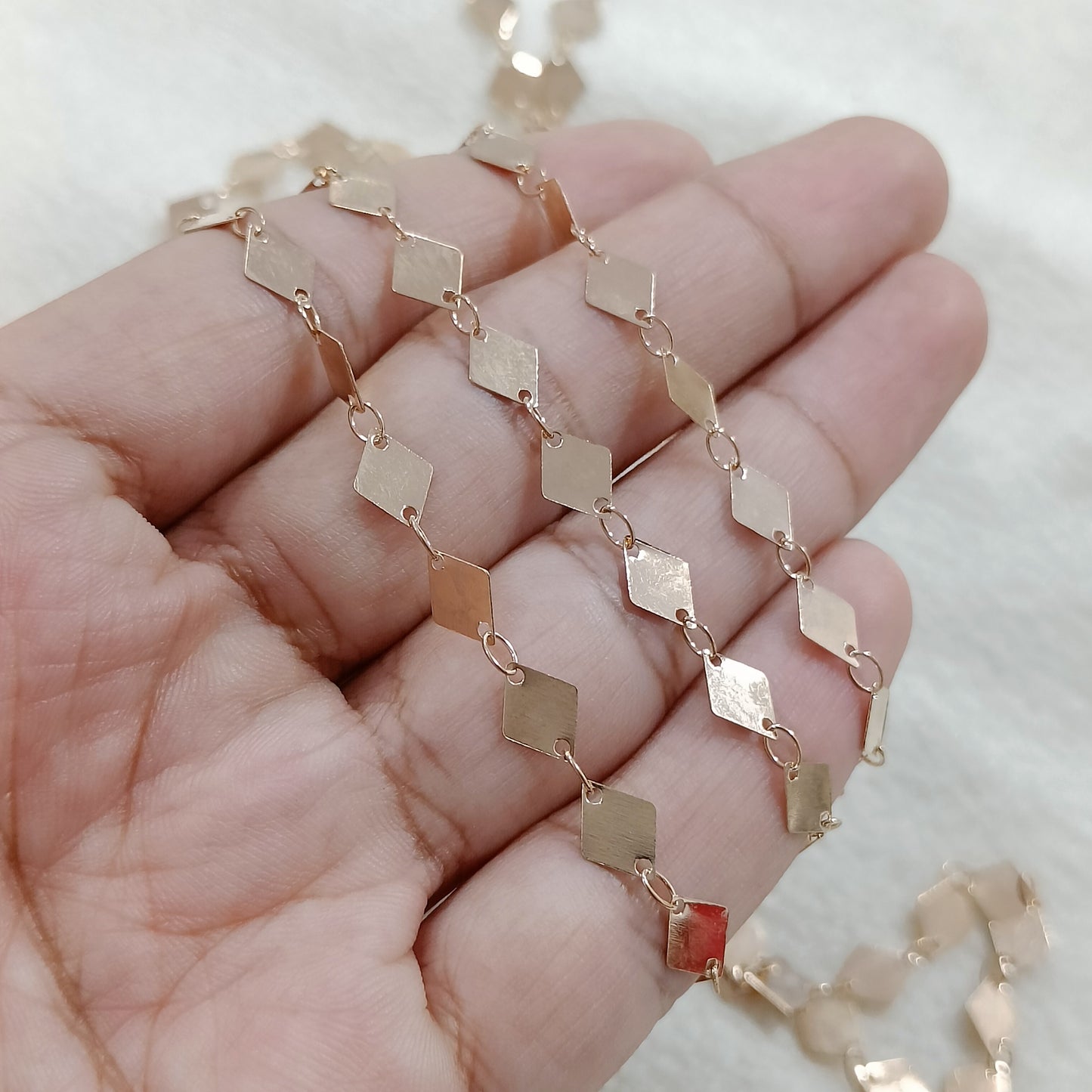 Geometric Diamond Cut Chain